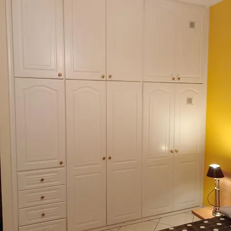 Stefkas Apartment2 Patras