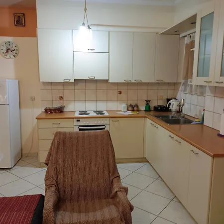 Stefkas Apartment2 * פאטרה