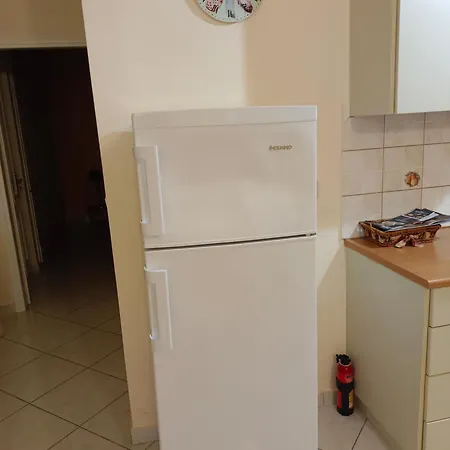 Stefkas Apartment2 דירה