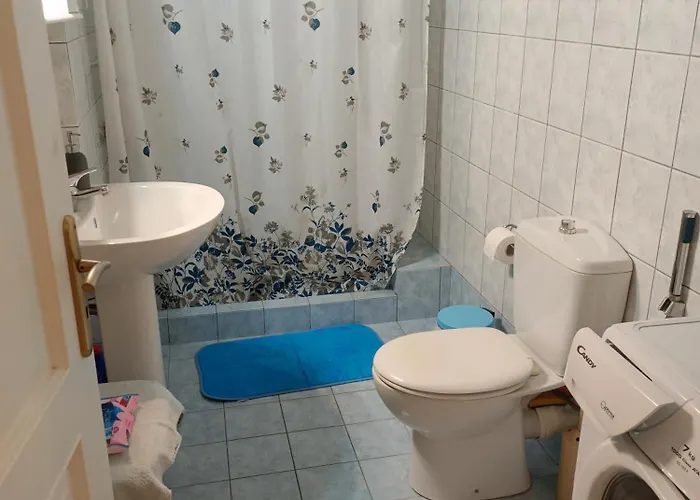 Stefkas Apartment2 Patras